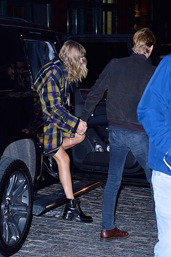 Taylor swift leaked private photo uncensored HD quality