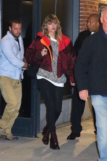 Taylor swift leaked private photo uncensored HD quality