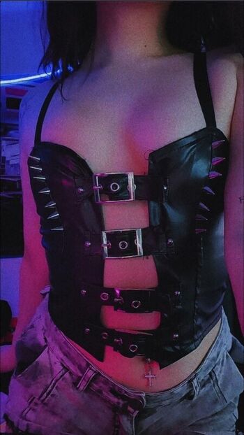 Theakaleina leaked private photo uncensored HD quality