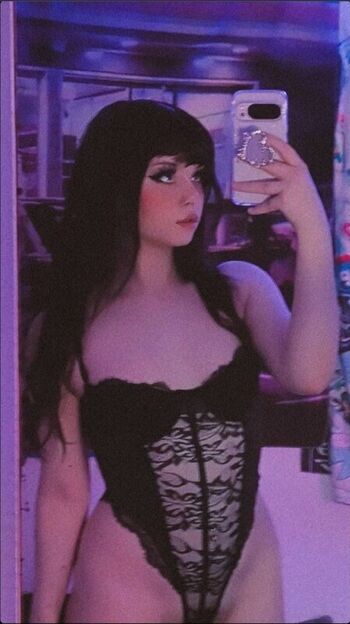 Theakaleina leaked private photo uncensored HD quality