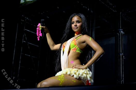 Tylaofficial page leaked private photo uncensored HD quality