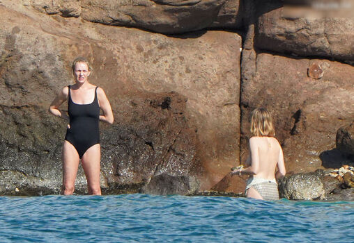 Uma thurman page leaked private photo uncensored HD quality