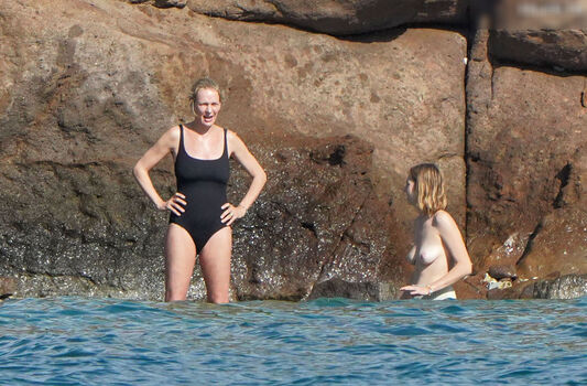 Uma thurman page leaked private photo uncensored HD quality