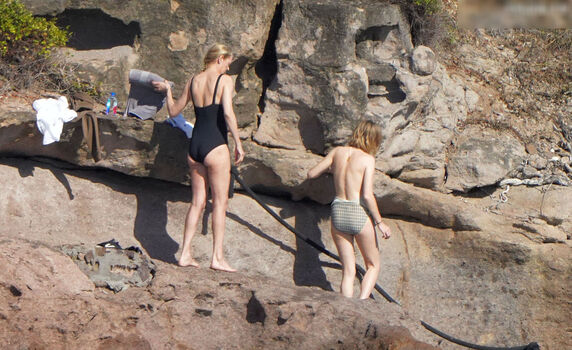 Uma thurman page leaked private photo uncensored HD quality
