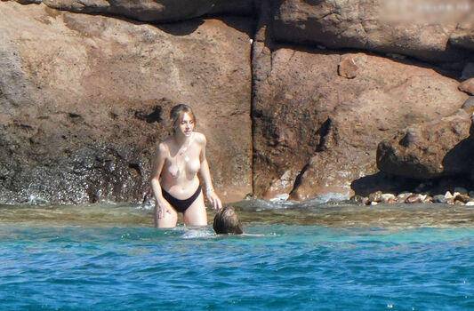 Uma thurman leaked private photo uncensored HD quality