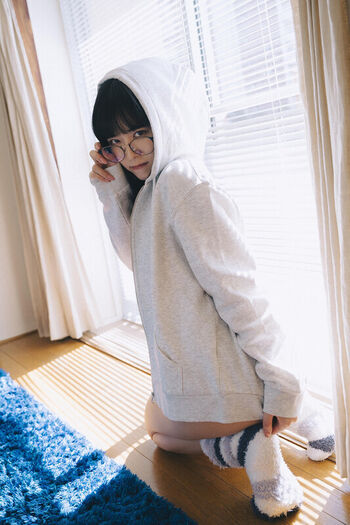 Umi shinonome  page leaked private photo uncensored HD quality
