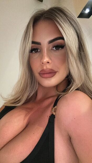 Valentina di rocco  page leaked private photo uncensored HD quality