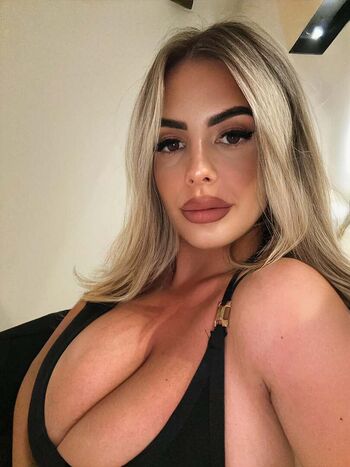 Valentina di rocco  page leaked private photo uncensored HD quality
