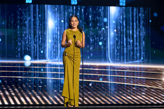Vanessa hudgens  page leaked private photo uncensored HD quality