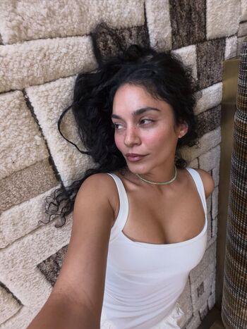 Vanessa hudgens leaked private photo uncensored HD quality