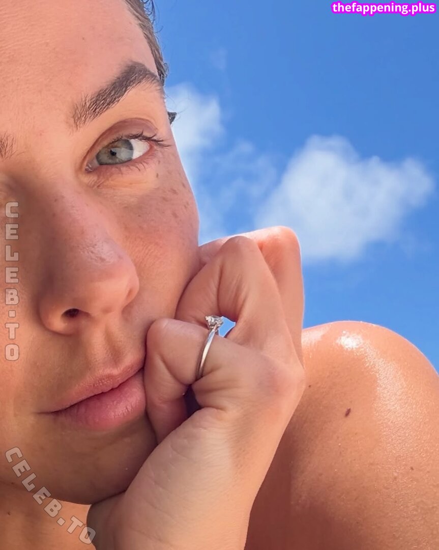 Autumnthrow leaked private photo uncensored HD quality