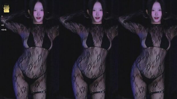 W   n leaked private photo uncensored HD quality