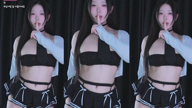 W   n leaked private photo uncensored HD quality