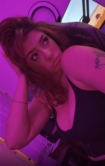 Xemsly leaked private photo uncensored HD quality