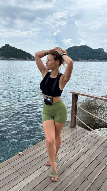 Xohannajoys leaked private photo uncensored HD quality