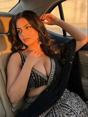 Zara farooq page leaked private photo uncensored HD quality