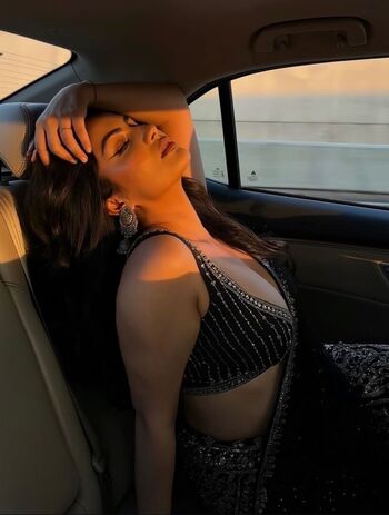 Zara farooq leaked private photo uncensored HD quality