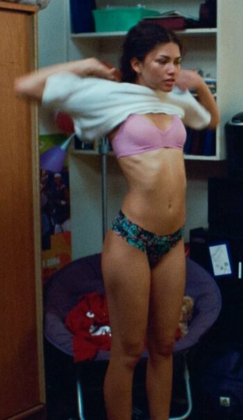 Zendaya leaked private photo uncensored HD quality