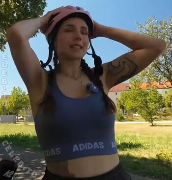 Zoe matthea leaked private photo uncensored HD quality