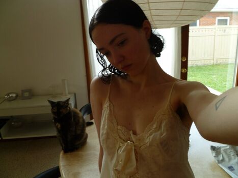 Zoeplzshutup leaked private photo uncensored HD quality