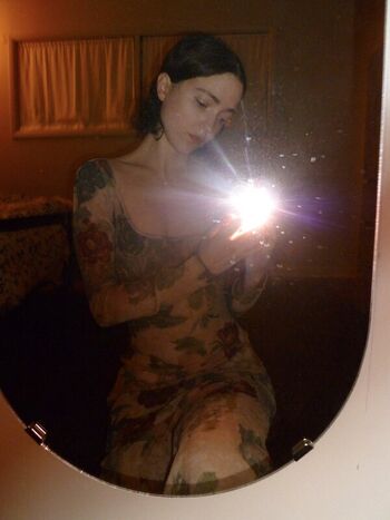 Zoeplzshutup leaked private photo uncensored HD quality
