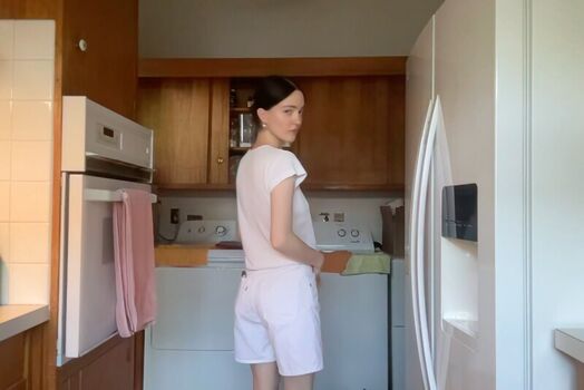 Zoeplzshutup leaked private photo uncensored HD quality