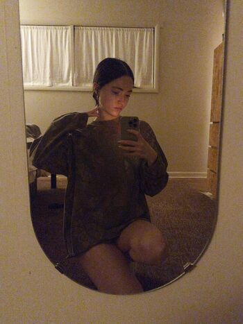 Zoeplzshutup leaked private photo uncensored HD quality